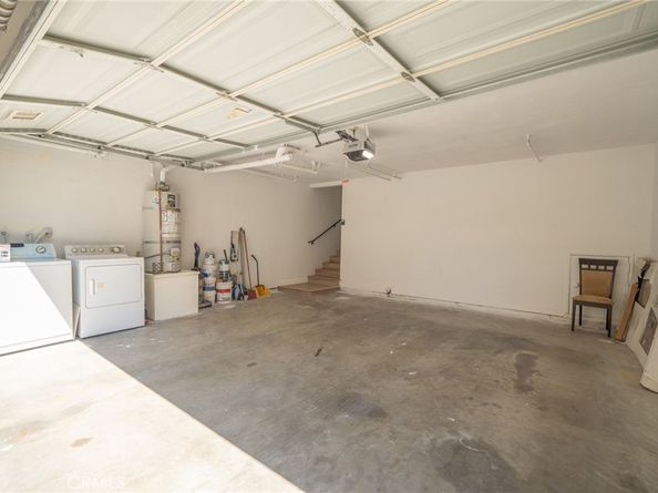 1832 Oak Tree Drive 8, Los Angeles CA 90041