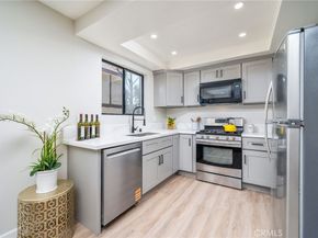 1832 Oak Tree Drive 8, Los Angeles CA 90041