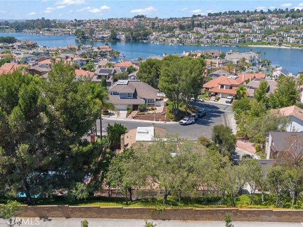 22642 Barlovento, Mission Viejo CA 92692