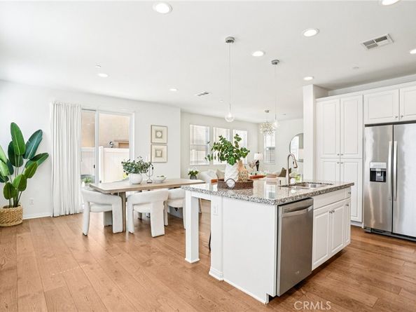 333 Calle Elegante, Lake Forest CA 92630