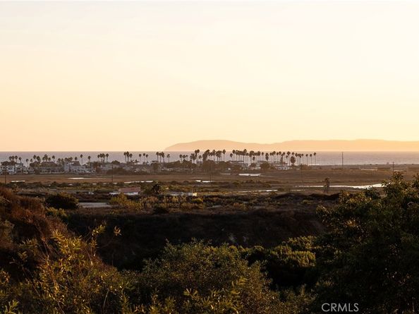 1789 Nantucket Place, Costa Mesa CA 92627