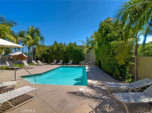 543 LAGUNA Drive, Carlsbad CA 92008