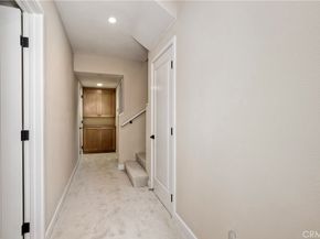 543 LAGUNA Drive, Carlsbad CA 92008