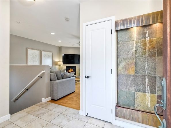 543 LAGUNA Drive, Carlsbad CA 92008