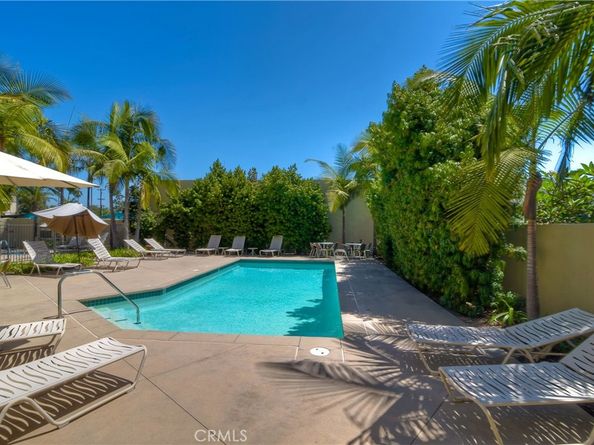 543 LAGUNA Drive, Carlsbad CA 92008