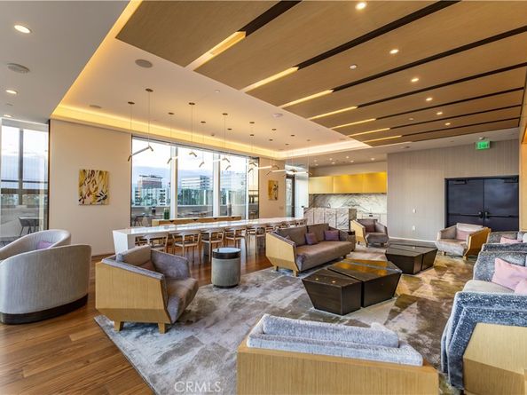 889 Francisco Street 806, Los Angeles CA 90017