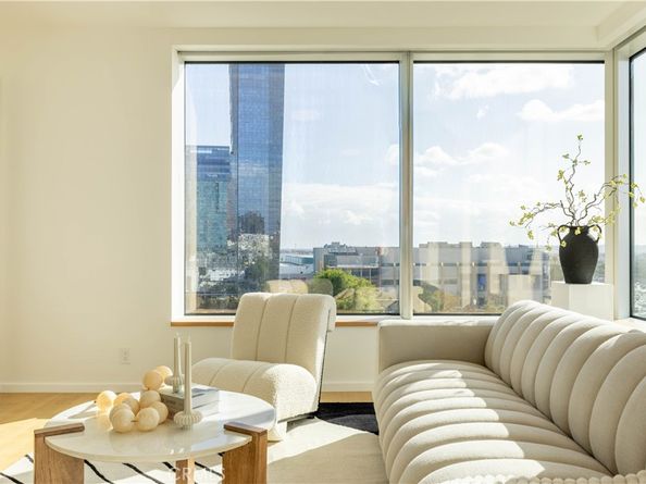 889 Francisco Street 806, Los Angeles CA 90017
