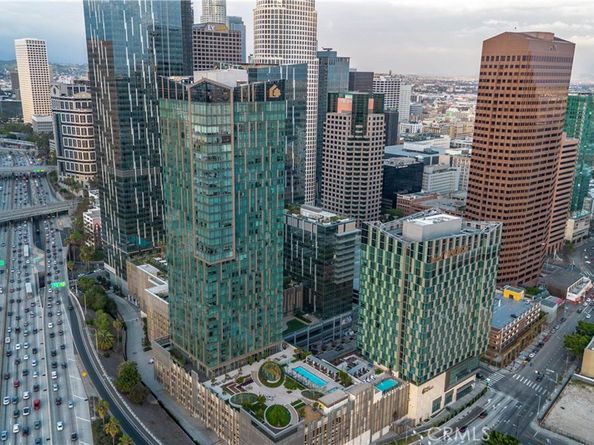 889 Francisco Street 806, Los Angeles CA 90017