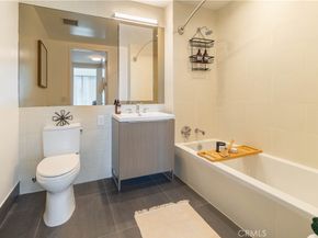 889 Francisco Street 806, Los Angeles CA 90017