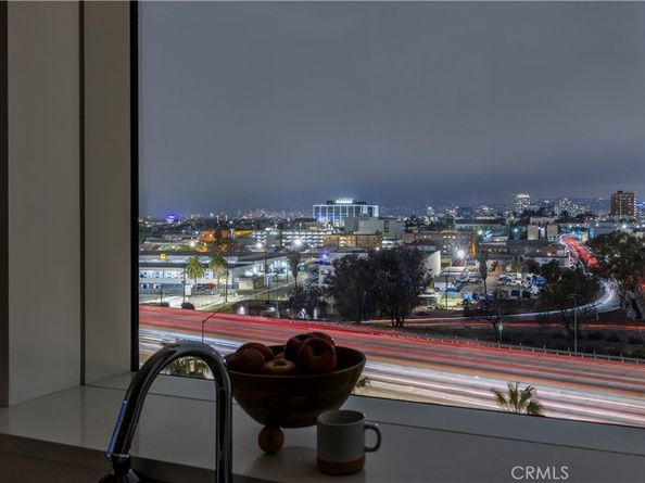 889 Francisco Street 806, Los Angeles CA 90017
