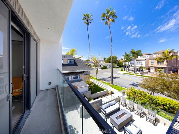 506 7th Street, Huntington Beach CA 92648