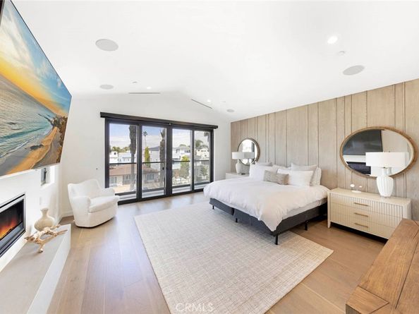 506 7th Street, Huntington Beach CA 92648