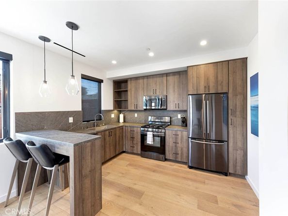 506 7th Street, Huntington Beach CA 92648