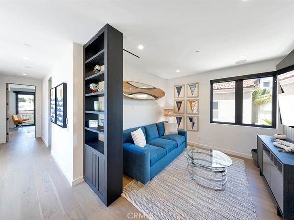 506 7th Street, Huntington Beach CA 92648