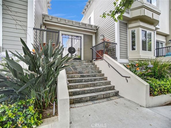 5101 Whitsett Avenue 105, Valley Village CA 91607