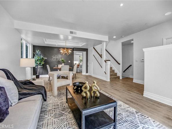 5101 Whitsett Avenue 105, Valley Village CA 91607