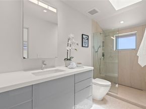 900 Gainsborough Drive, Laguna Beach CA 92651