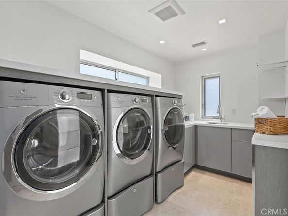900 Gainsborough Drive, Laguna Beach CA 92651