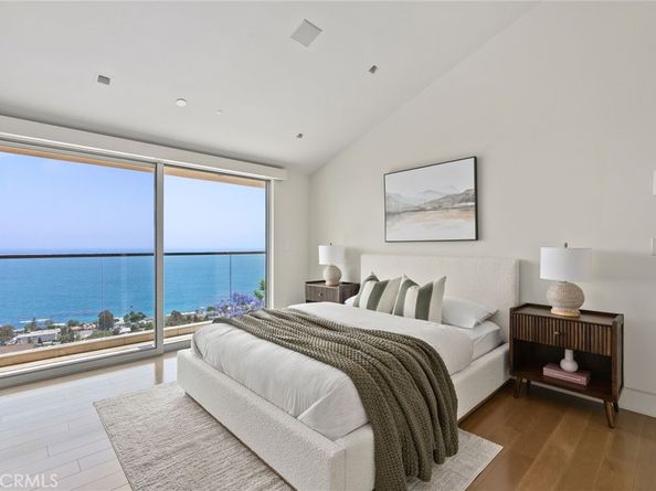 900 Gainsborough Drive, Laguna Beach CA 92651