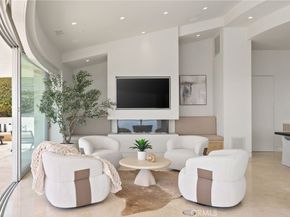 900 Gainsborough Drive, Laguna Beach CA 92651