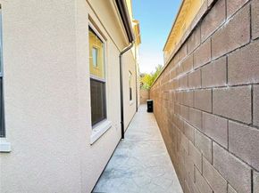 103 Alumroot, Irvine CA 92620