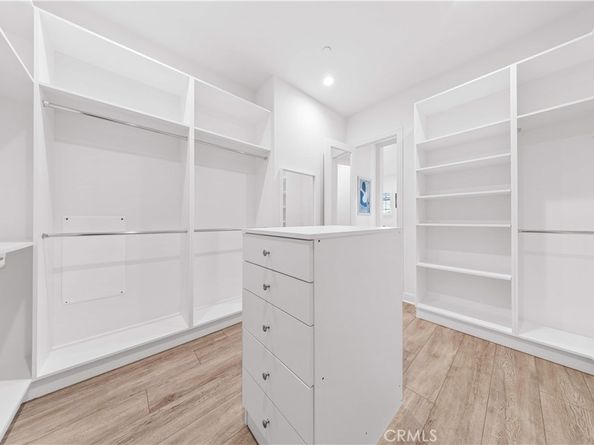 111 great oak, Irvine CA 92602
