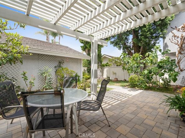 43 W Yale Loop 29, Irvine CA 92604