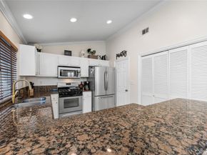 30 Calle Estero, Rancho Santa Margarita CA 92688