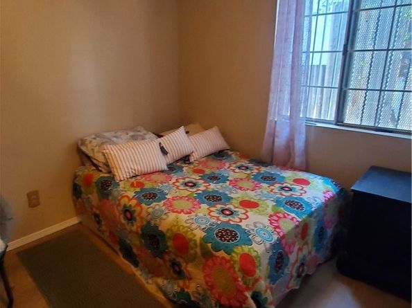 6300 Holmes Avenue, Los Angeles CA 90001