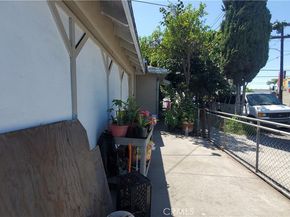 6300 Holmes Avenue, Los Angeles CA 90001