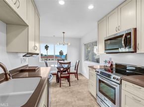 3707 E Livingston Drive 403, Long Beach CA 90803