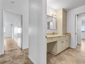 3707 E Livingston Drive 403, Long Beach CA 90803