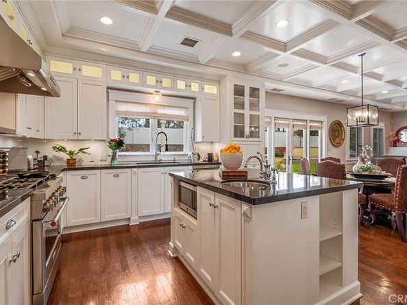 3791 Cedarbrae Lane, Point Loma CA 92106