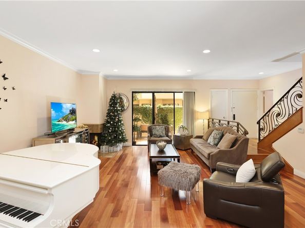 2235 Century Hill, Los Angeles CA 90067