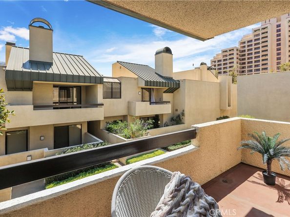 2235 Century Hill, Los Angeles CA 90067
