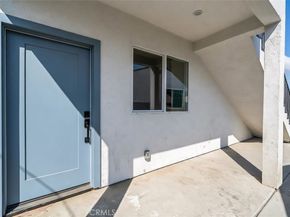 6025 Bellflower, Lakewood CA 90713