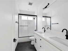 6025 Bellflower, Lakewood CA 90713