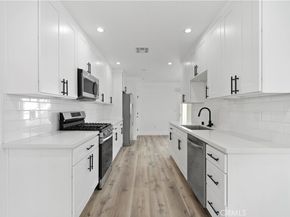 6025 Bellflower, Lakewood CA 90713
