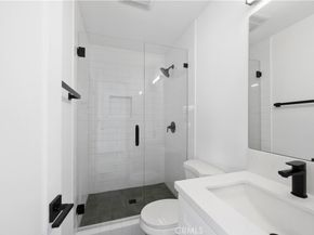 6025 Bellflower, Lakewood CA 90713