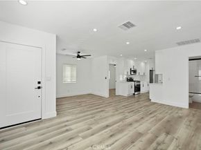 6025 Bellflower, Lakewood CA 90713