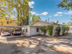 1562 N Lake Avenue, Pasadena CA 91104