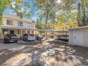 1562 N Lake Avenue, Pasadena CA 91104