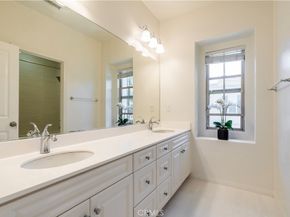 320 Bronze, Irvine CA 92618