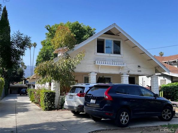 693 Santa Barbara Street, Pasadena CA 91101