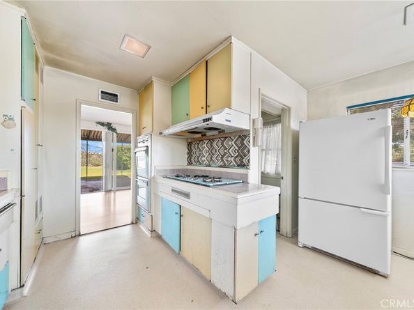 801 S Bradshawe Avenue, Monterey Park CA 91754