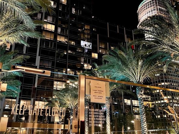 877 Francisco 1123, Los Angeles CA 90017