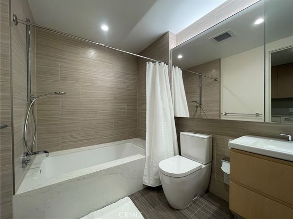 877 Francisco 1123, Los Angeles CA 90017