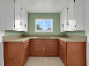 2035 W 102nd Street, Los Angeles CA 90047