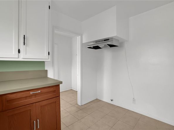 2035 W 102nd Street, Los Angeles CA 90047