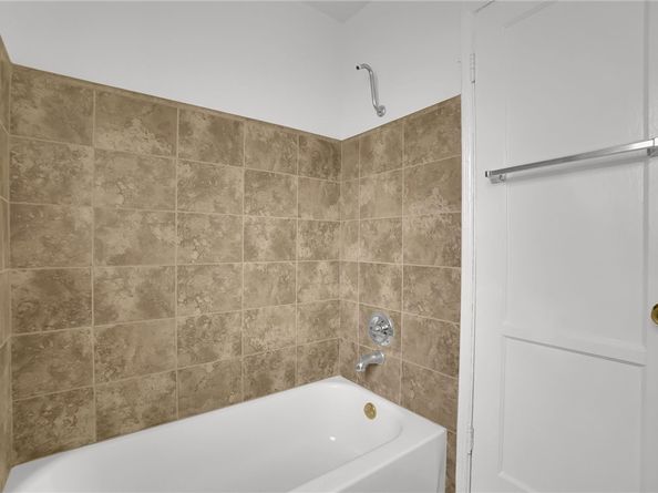 2035 W 102nd Street, Los Angeles CA 90047